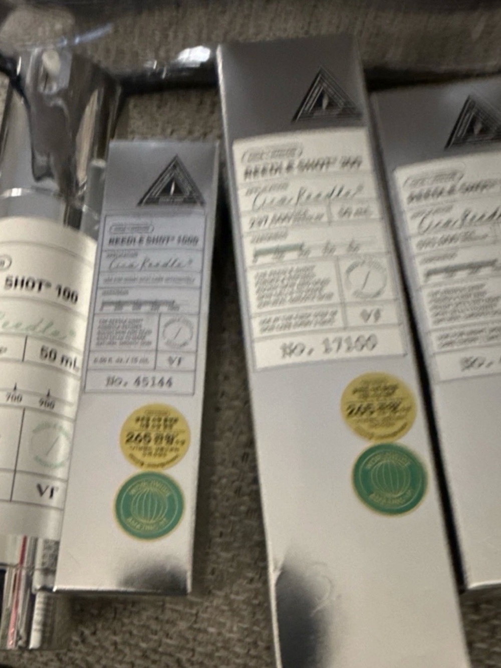 Face moisturizer pumps